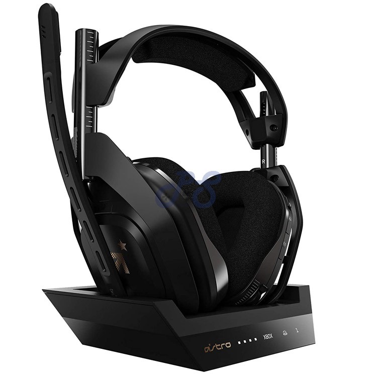 astro a50 wireless gaming headset with mixamp for xbox